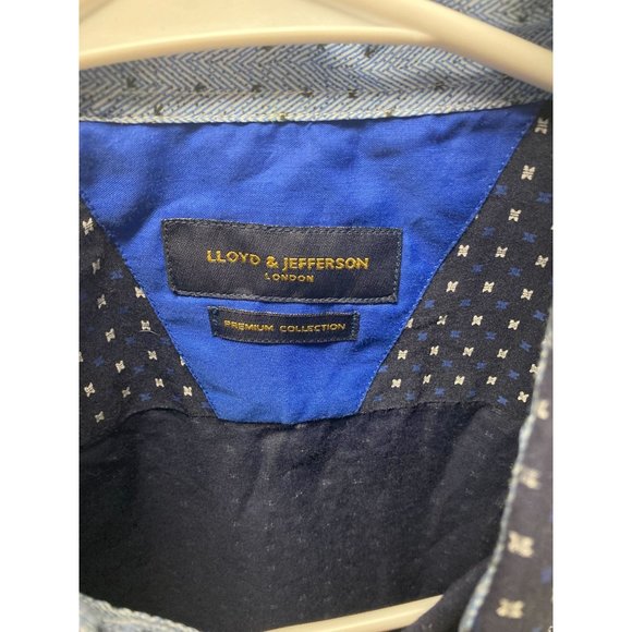 Lloyd & Jefferson- Premium Collection- Short Sleeve-Small - Great Condition-No v - Picture 3 of 3